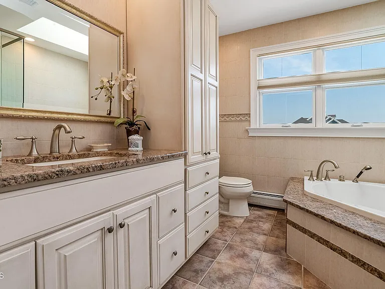 406 Ocean Ave — Photo 28