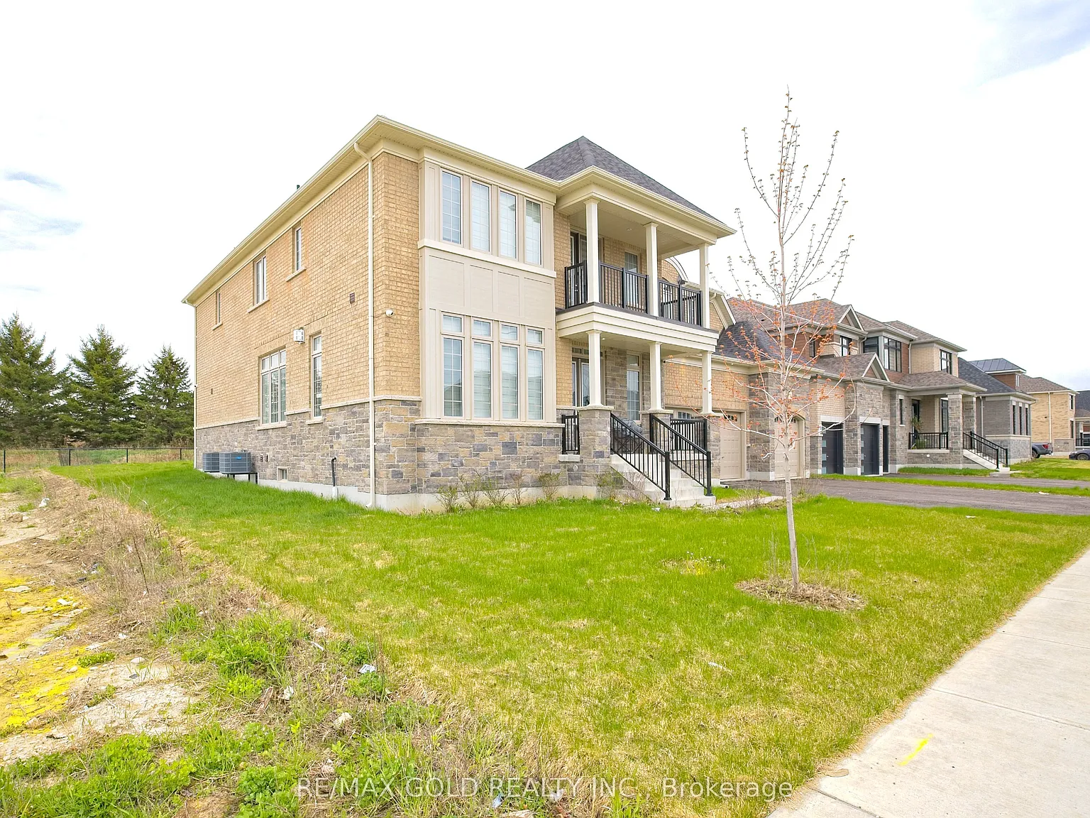 6 bed, $4,700 — Photo 4