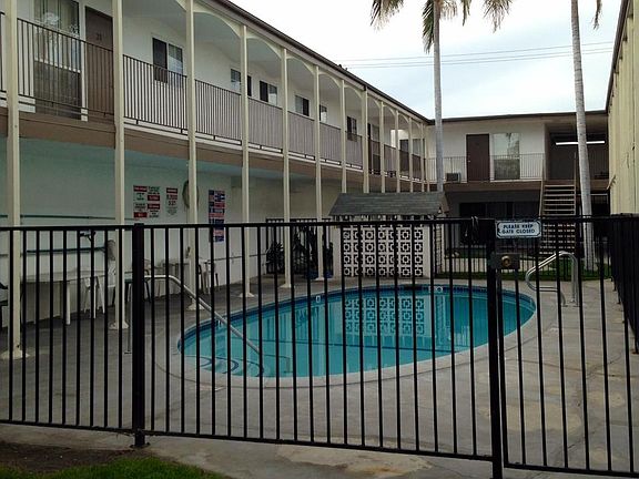 3rd image of 12645 Norwalk Blvd APT 13