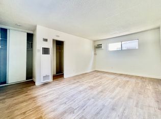 7252 Jordan Ave APT 4, Canoga Park, CA 91303