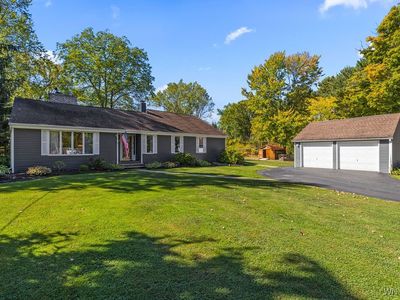 7630 Back Creek Rd, Hamburg, NY, 14075