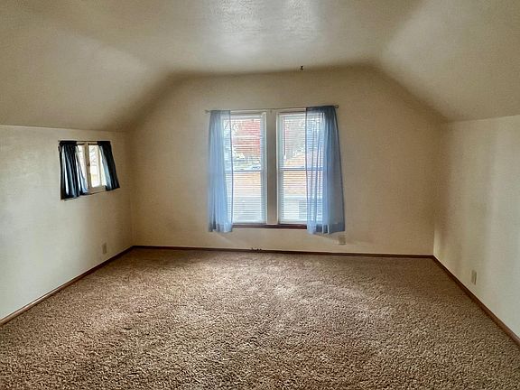 3rd image of 714 Litchfield St #2