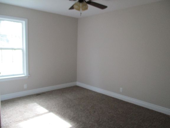 5th image of 1011 Joanne Dr