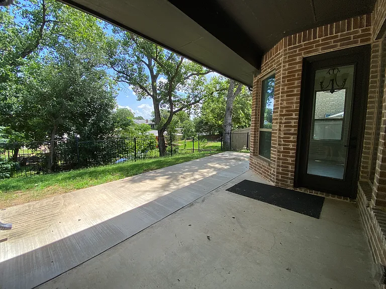 4007 Sioux Ct — Photo 1