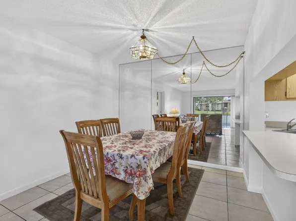 812 Sky Pine Way #G1, Greenacres, FL 33415