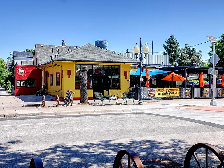 6102 S Spotswood St — Photo 38