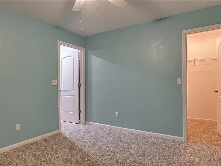 756 Keyes Dr — Photo 21