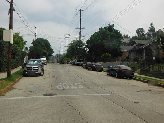 5th image of 1401 N Avenue 56