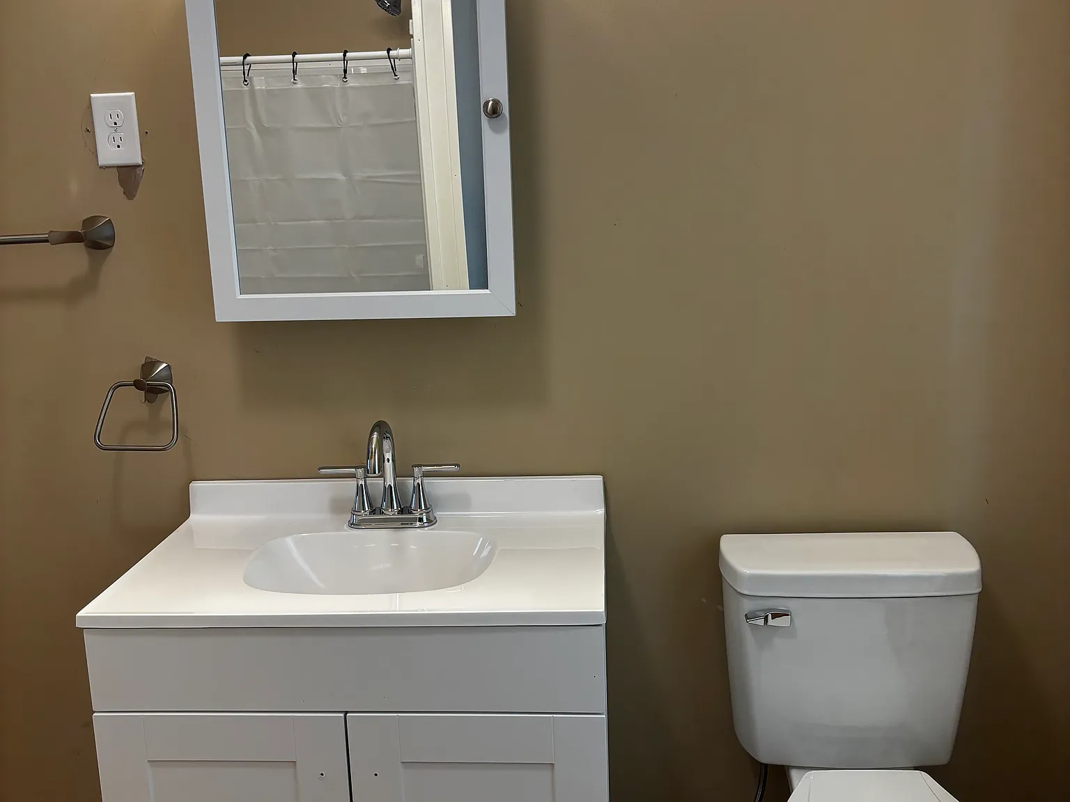2 bed, 1200 sqft, $1,250 — Photo 2