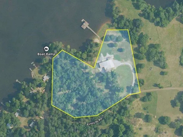 111 Cypress Bay Dr, Milam, TX 75959