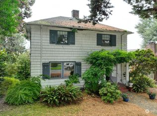 1911 46th Ave SW, Seattle, WA 98116