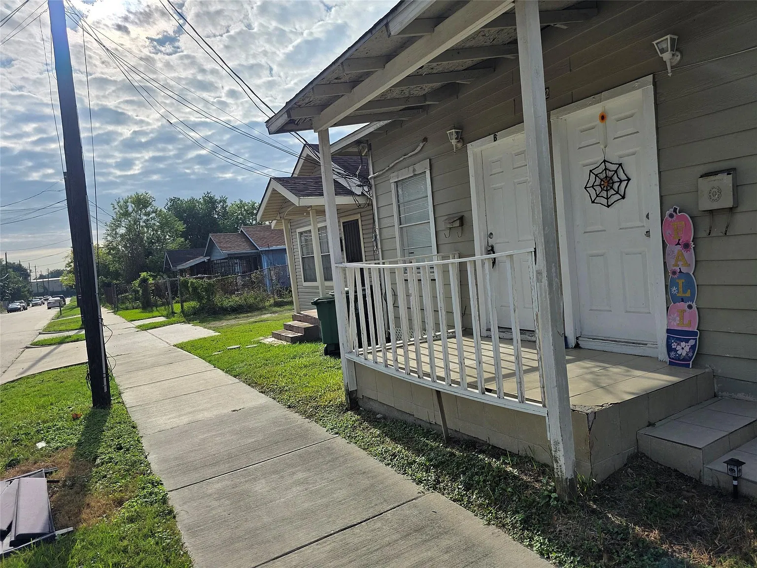 1 bed, 1.0 bath, 1056 sqft, $800 — Photo 2