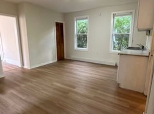 44 Prest St, New London, CT 06320