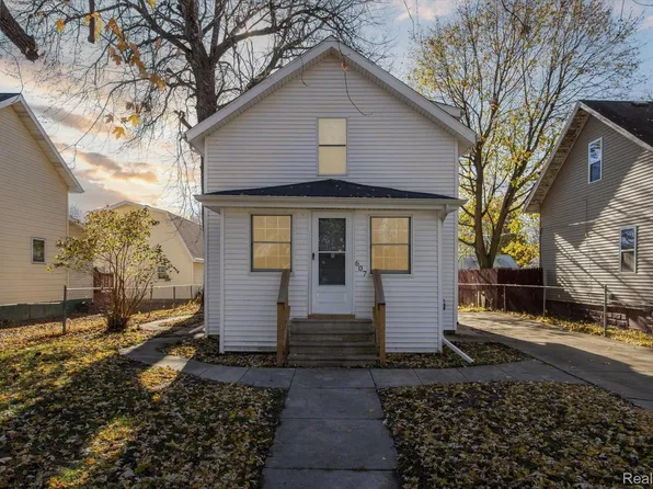 607 Fletcher St, Owosso, MI 48867
