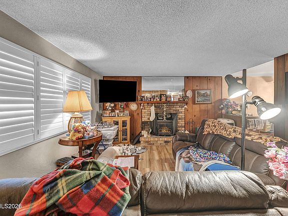 4th image of 801 Rolando Way
