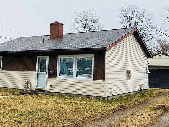 2nd image of 766 Cherokee Dr