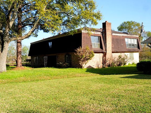 Exterior Features