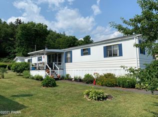 106 Green Acres Ln, Milford, PA 18337