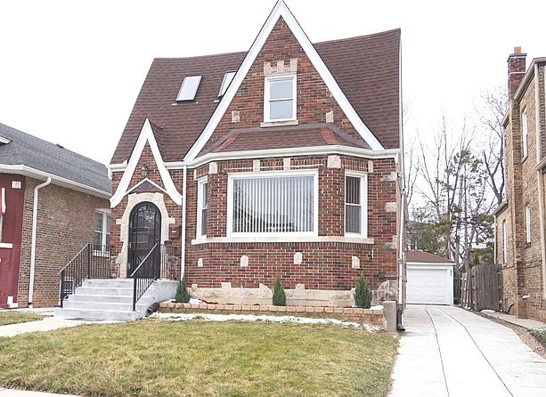 1st image of 1833 N Mulligan Ave