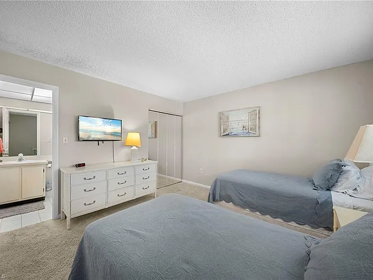 400 Forest Lakes Blvd #204 — Photo 19