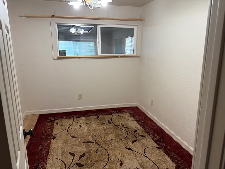 608 8th St — Photo 6