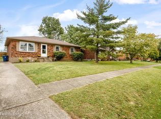 1205 Heatherbourne Dr, La Grange, KY 40031