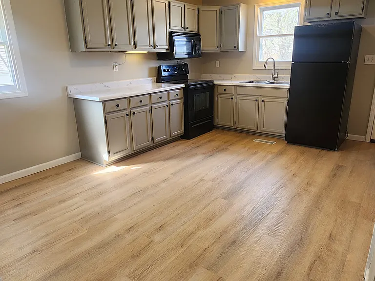 1623 Cedar St — Photo 6