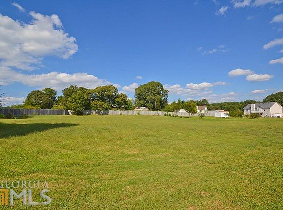 2nd image of 2412 Indian Bluffs Dr