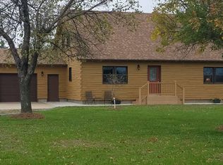 1623 15th Rd, Washington, KS 66968