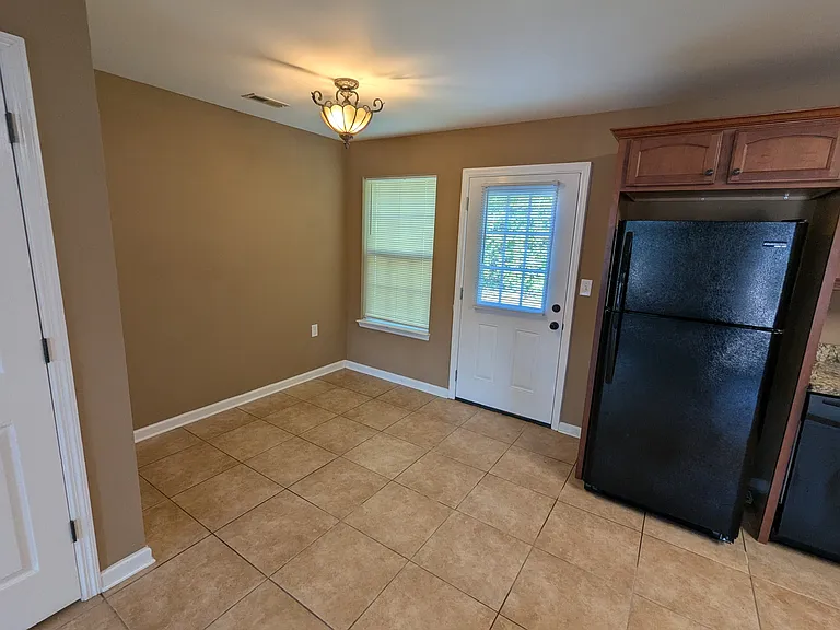 2237 Spring Meadow Ln SE #2237 — Photo 3