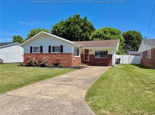 3102 Parrish Ave, Point Pleasant, WV 25550
