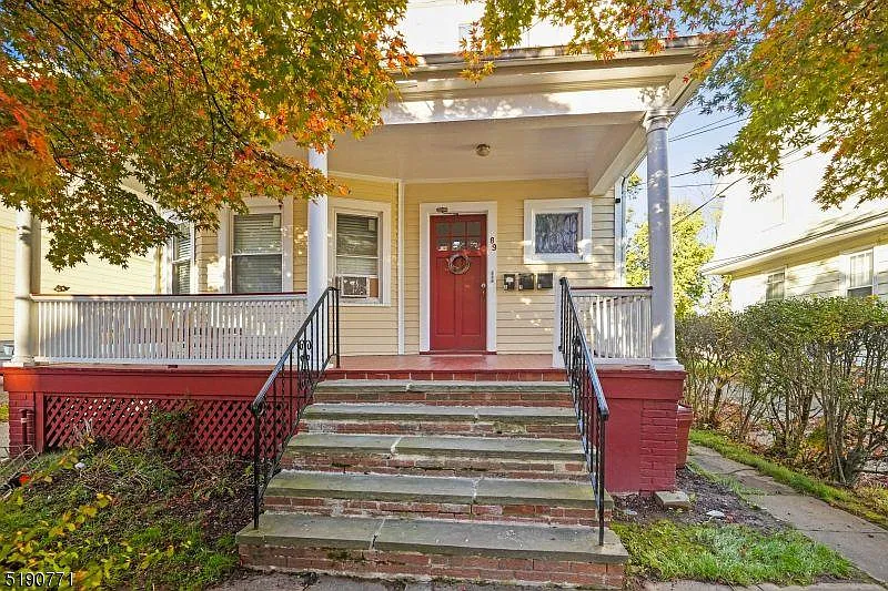 2 bed, 1050 sqft, $2,630 — Photo 4