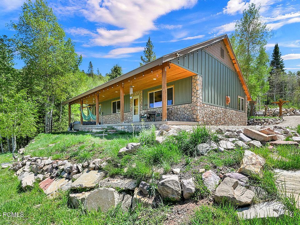 1st image of 3599 Pine Way