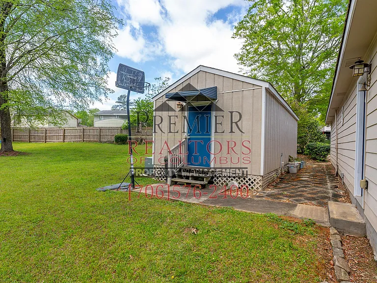 1740 Doerun Dr — Photo 33