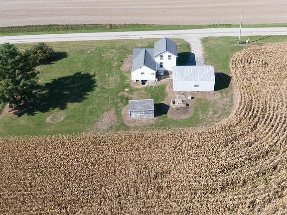 3rd image of N3089 E Rock River Rd