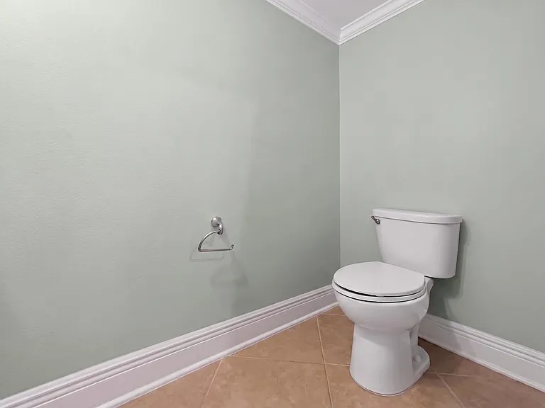 2062 Redbay Ave — Photo 48