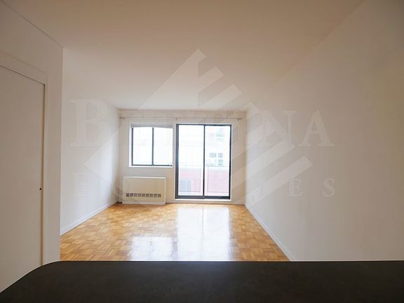 5th image of 157 E 85th St APT 6D