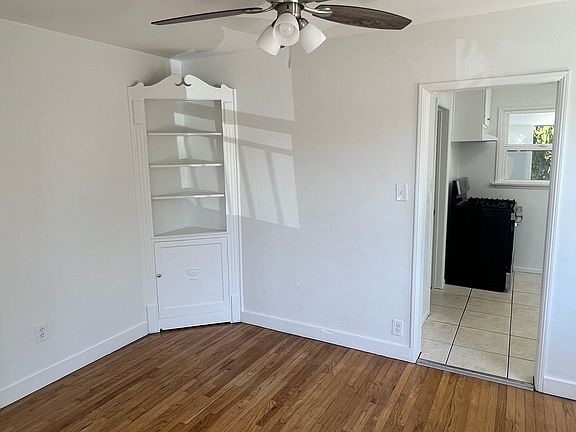 4th image of 224 Plymouth Dr #224