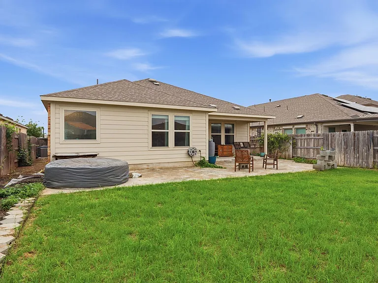 129 Esparza Dr — Photo 24