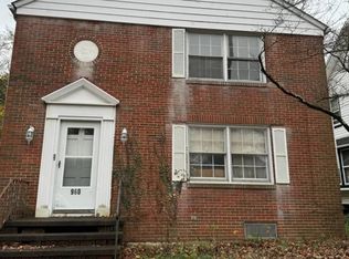 960 Amelia Ave, Akron, OH 44302