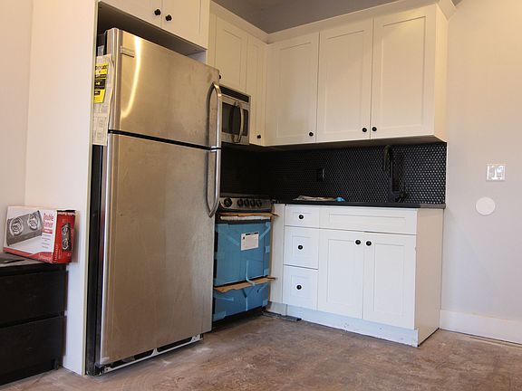 5th image of 634 Kosciuszko St #4F