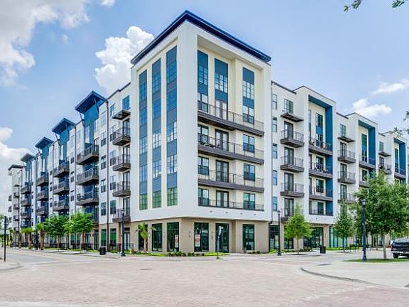 4th image of 1025 E Harrison St #2