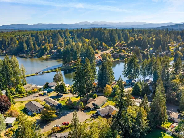 60 SE Holly Place, Shelton, WA 98584