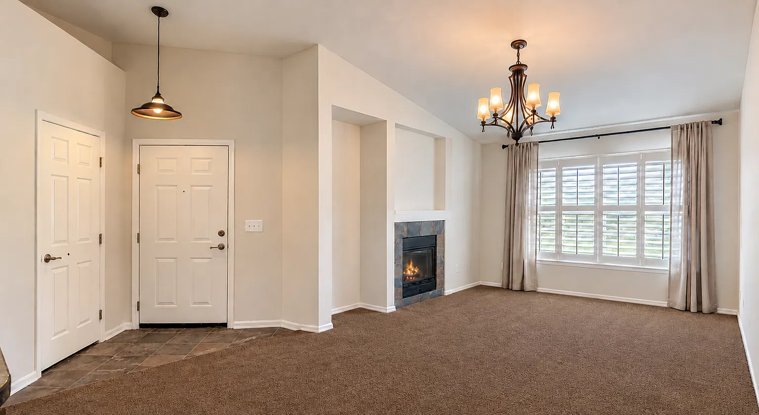 2 bed, 925 sqft, $1,700 — Photo 1