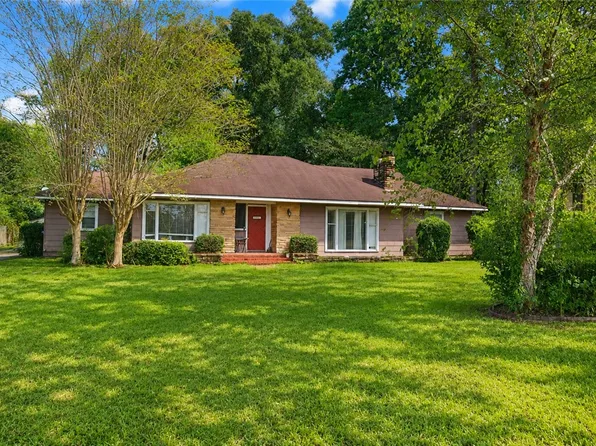 105 Austin Ln, Wetumpka, AL 36092