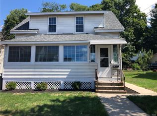 47 Branford St, Manchester, CT 06040