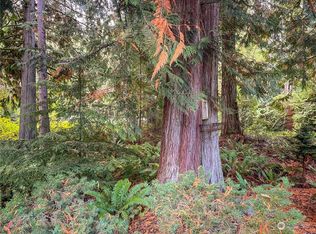 573 Highland Dr, Pt Ludlow, WA 98365