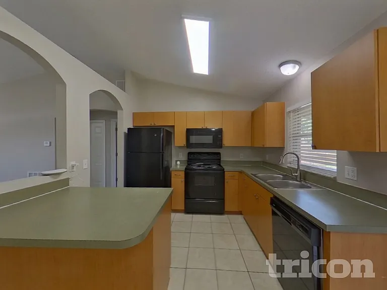 3100 Wainwright St — Photo 5