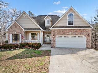 7298 Flagridge Dr, Ooltewah, TN 37363
