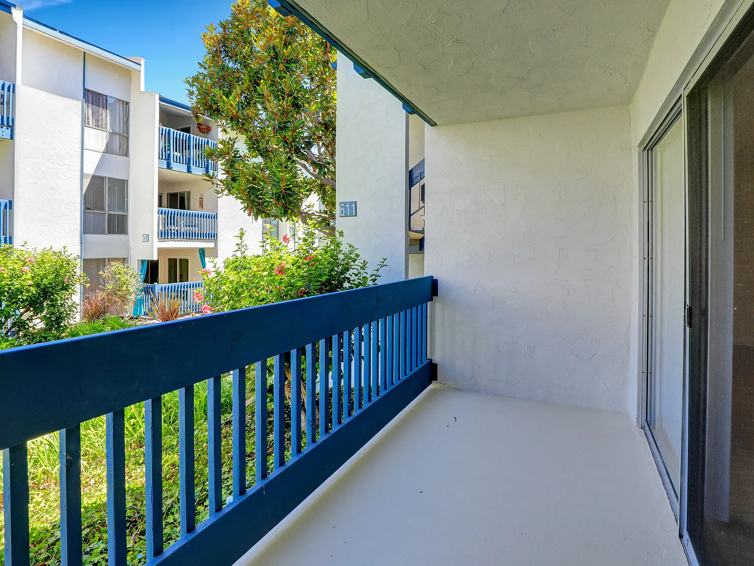 2 bed, 975 sqft, $3,800 — Photo 4